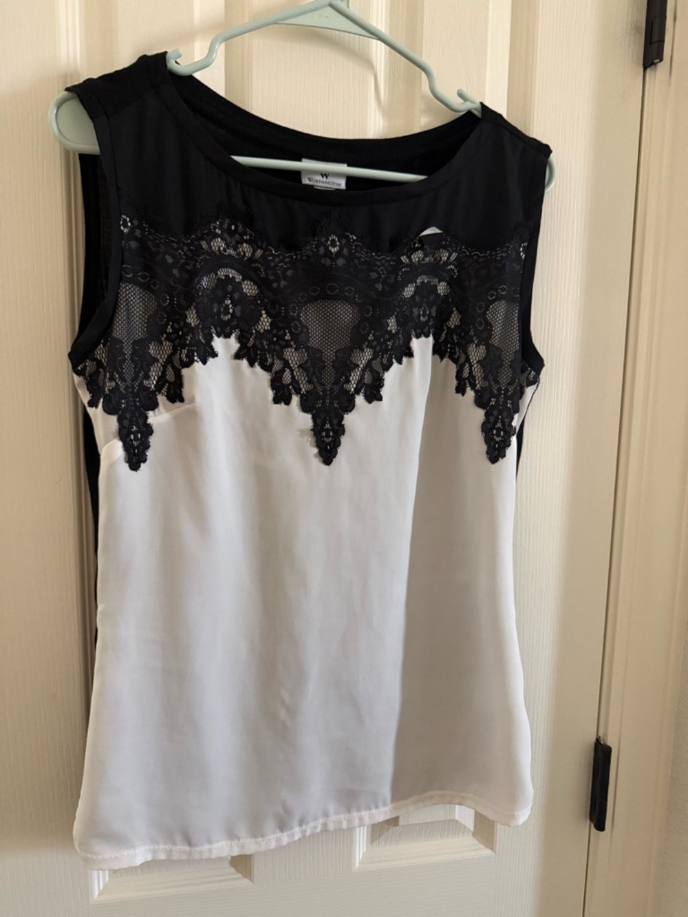 Worthington Black and White Lace Yoke Sleeveless Camisole